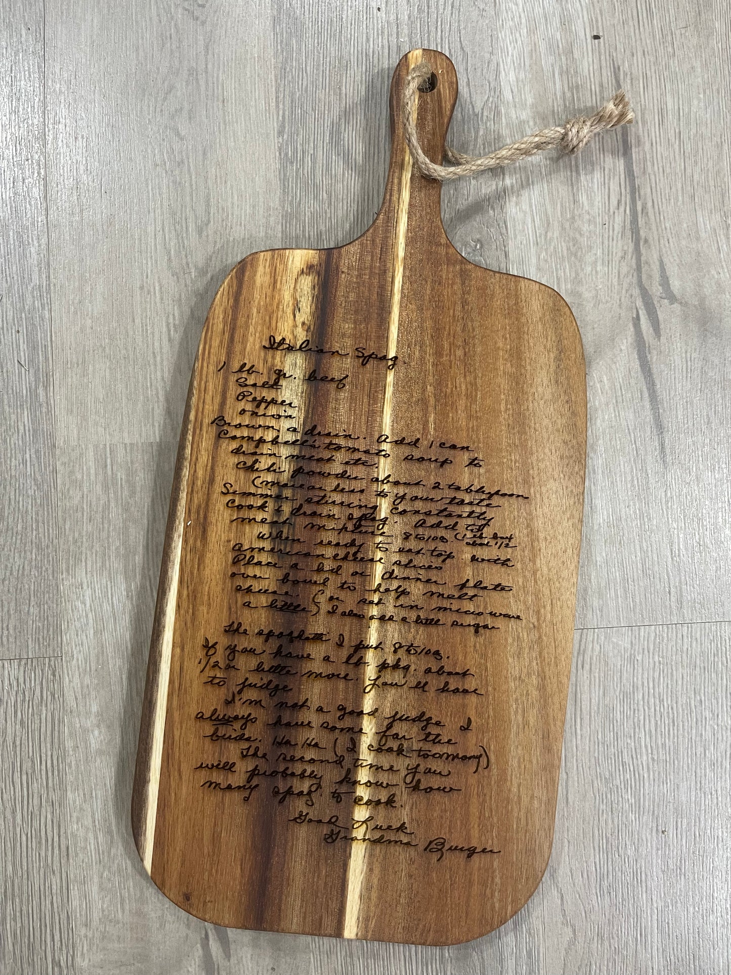 Acacia cutting board